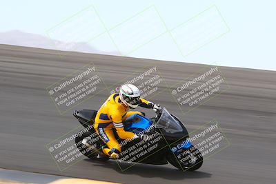 media/Apr-10-2022-SoCal Trackdays (Sun) [[f104b12566]]/Bowl (11am)/